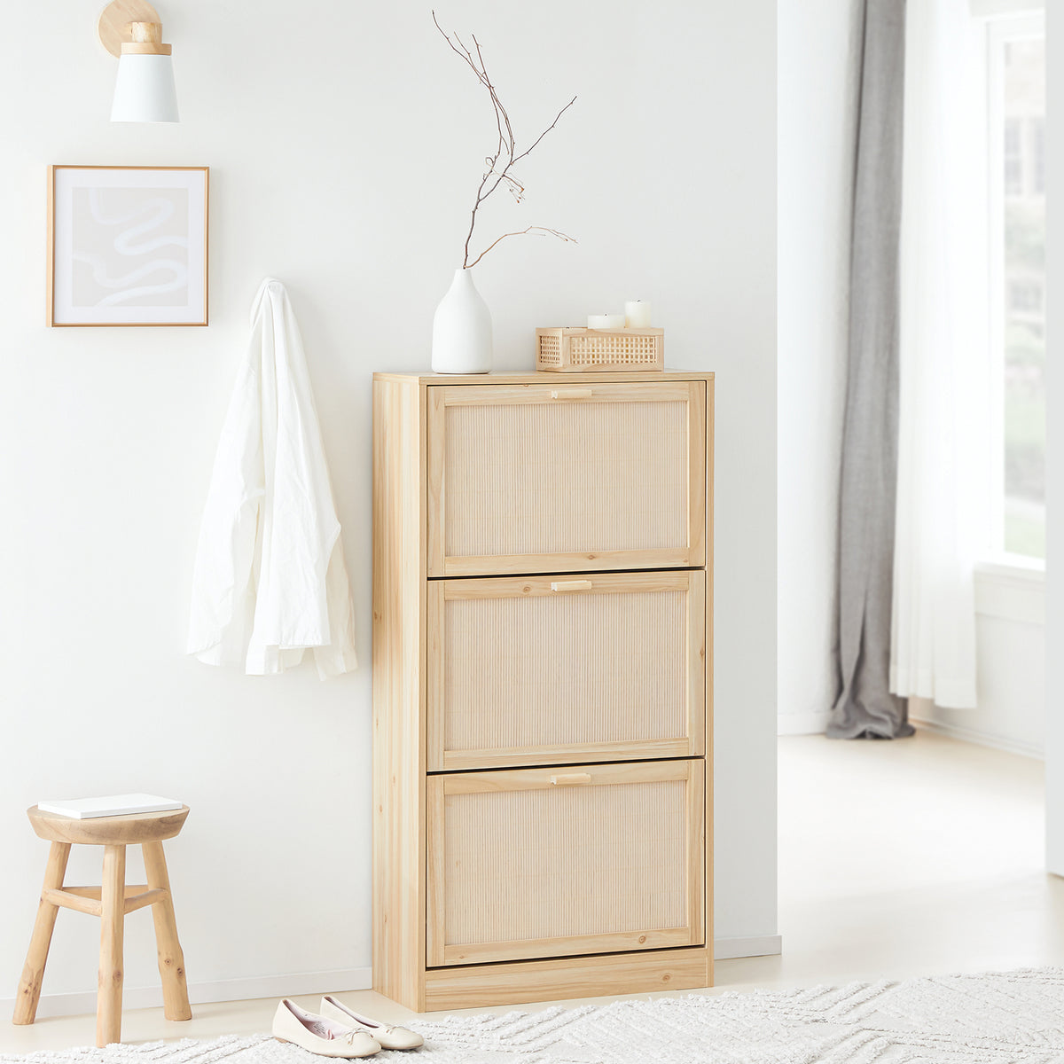 SoBuy Schoenenkast met 6 Kleppen, Schoenencommode met 2 Haken, Schoenenrek, Schoenenkist, Gangkast, Opbergkast voor Schoenen met Grote Capaciteit, voor Inkomhal, Woonkamer, 115 x 30 x 112 cm, FSR145-W SoBuy Schoenenkast met 6 Kleppen, Schoenencommode met 2 Haken, Schoenenrek, Schoenenkist, Gangkast, Opbergkast voor Schoenen met Grote Capaciteit, voor Inkomhal, Woonkamer, 115 x 30 x 112 cm, FSR145-W