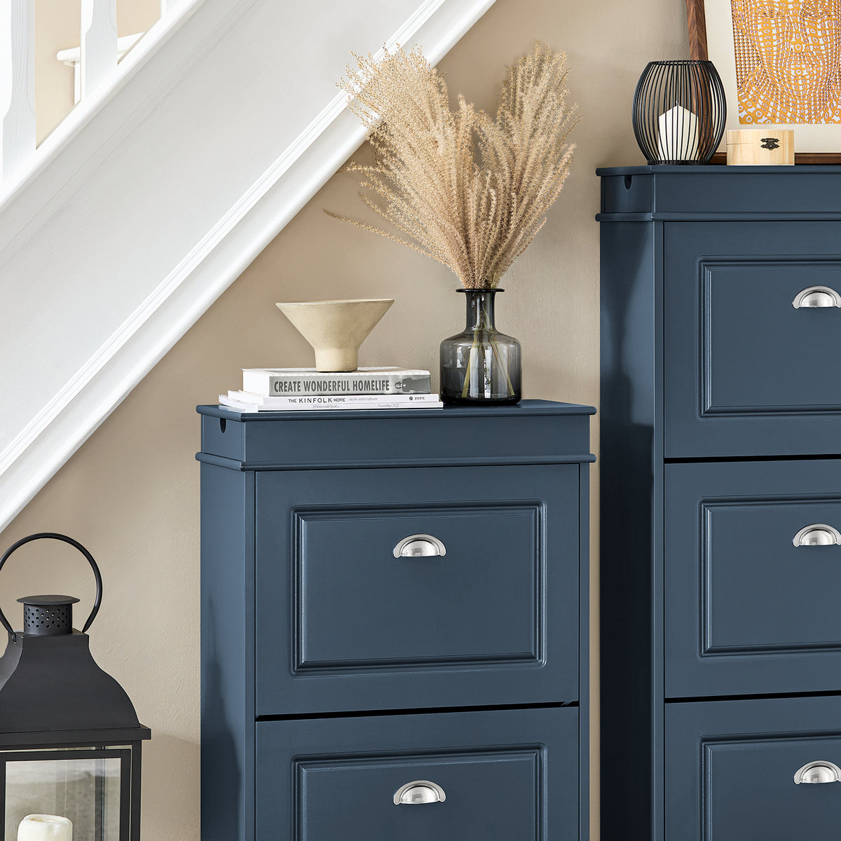 SoBuy Schoenenkast, Schoenenrek met 3 Kleppen,1 Lade en 1 Haak, Schoenenopbergunit, Stijlvolle Schoenenopslag voor Hal, Gang of Slaapkamer – Blauw, 53x24x118 cm, FSR94-B