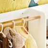SoBuy KMB110-W Kledingrek voor kinderen, kledingkast voor kinderen, kledingrek voor kinderkamer, met 2 vakken en 1 deur