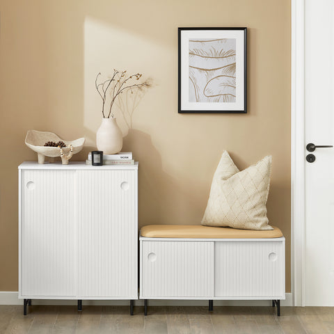 SoBuy FSR116-W Schoenenbank, Schoenenkast, Schoenenrek met Zitkussen, Entree Meubilair met 2 Schuifdeuren en 4 Planken