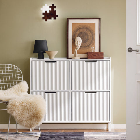 SoBuy FSR177-L-W Schoenenkast met 4 kleppen schoenenkast smal schoenenrek met 8 legplanken schoenencommode schoenenrek wit